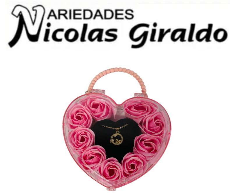Cofre corazon con rosas y collar de fantasia  