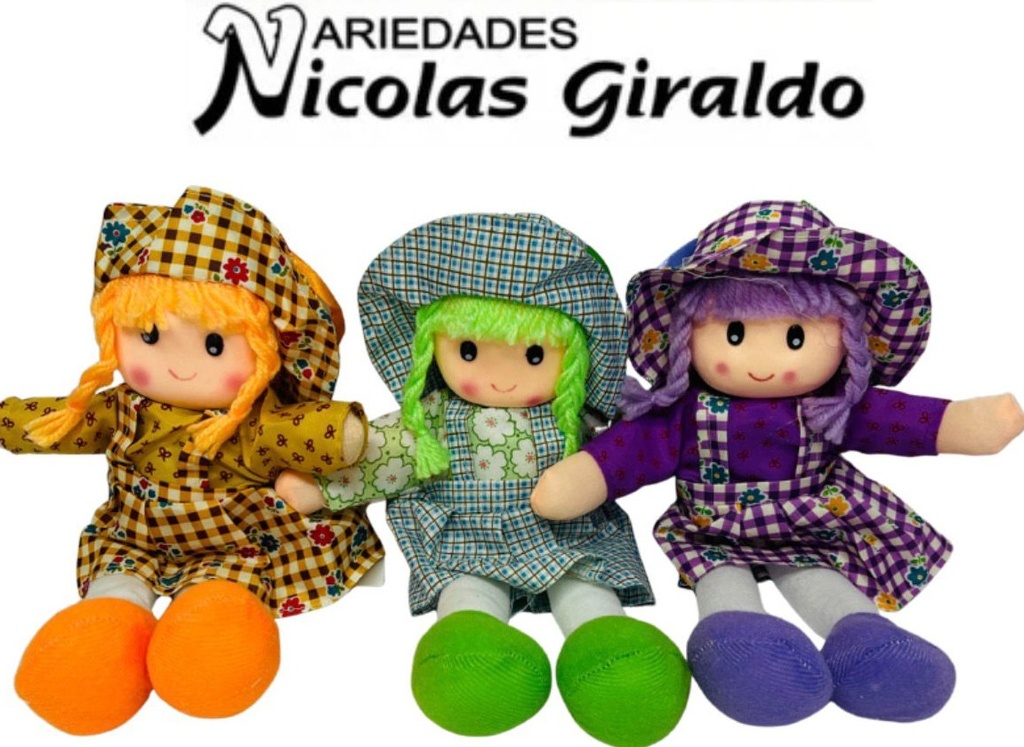 Muñeca trapo pequeña fina 