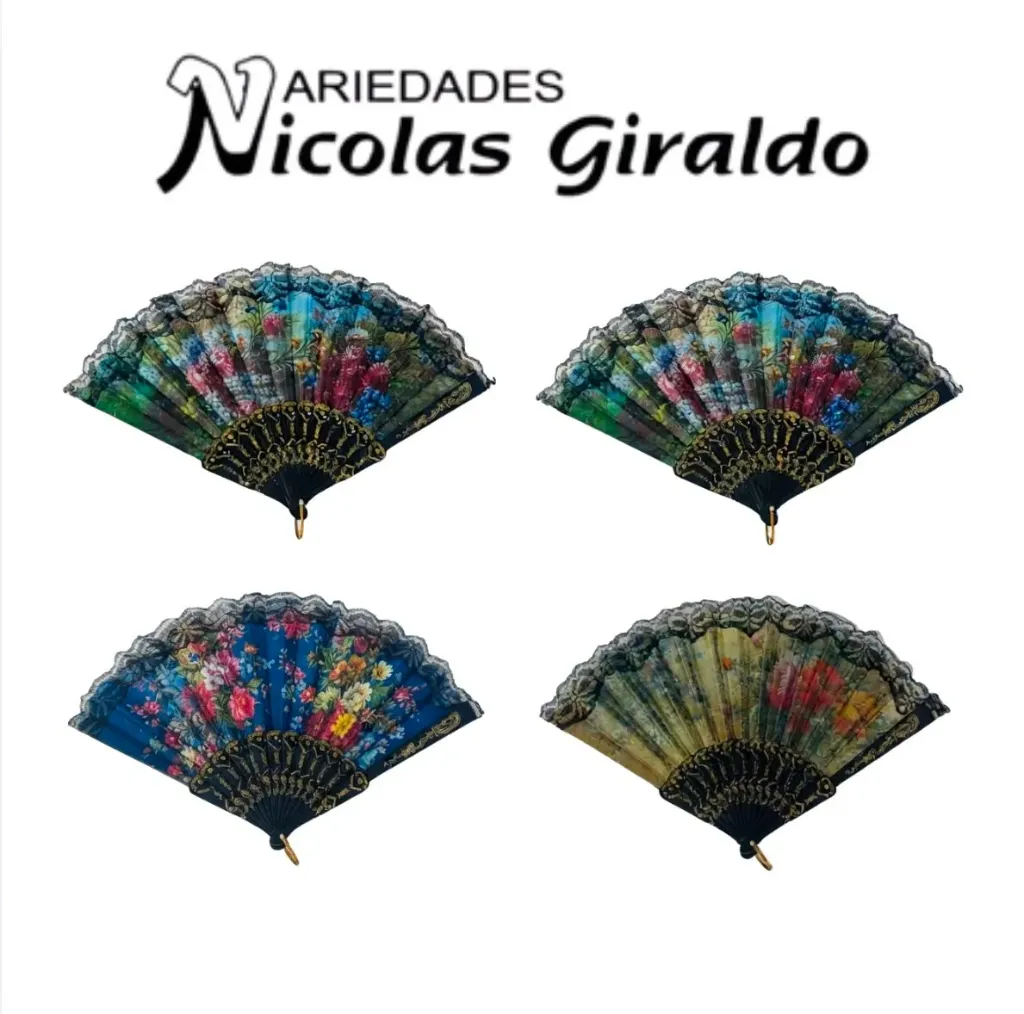 Abanico plastico negro paquete x12