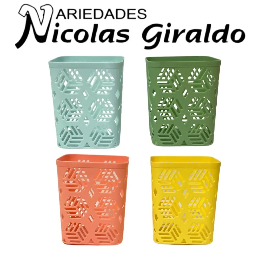 Canasta decorativa plastica pastel cuadrada